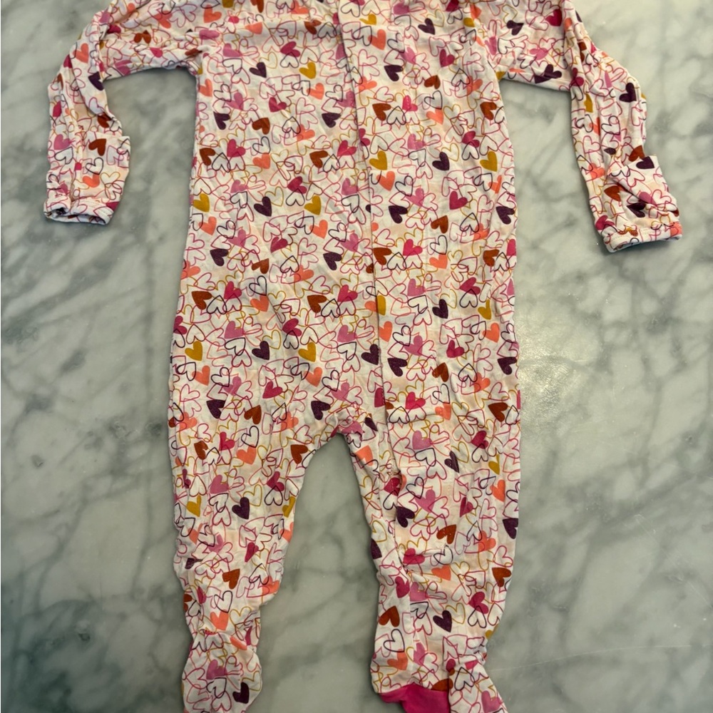 Magnetic Me Pink and Purple Heart Footies
